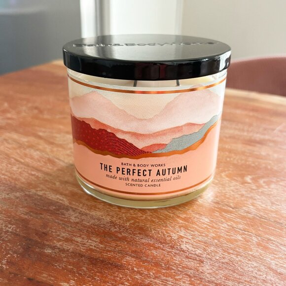 "The Perfect Autumn" Bath and Body Works 3-Wick Candle - Picture 1 of 4